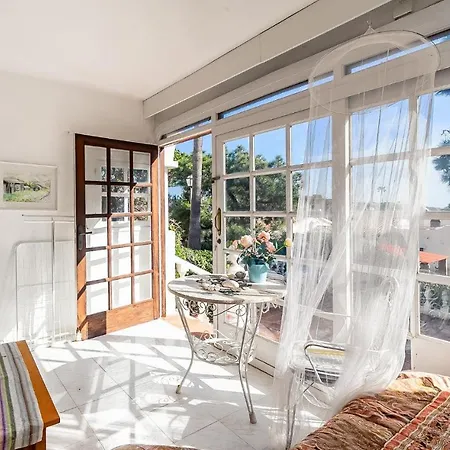 Holiday home 2 Bedroom Pet Friendly In